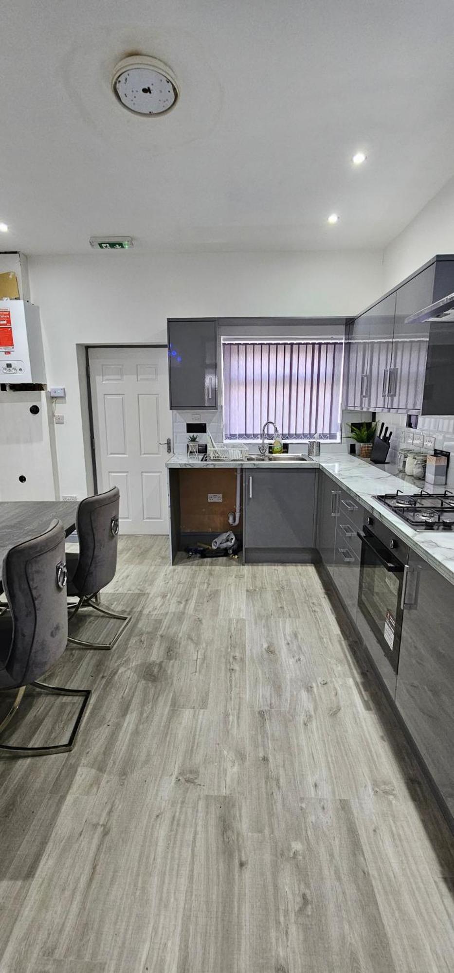 Luxury Four Bedroom House Holiday home Bradford (West Yorkshire)